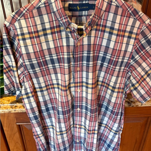 Ralph Lauren men’s short sleeve shirt.‎ Sharp blue/red plaid with logo. - Picture 8 of 8